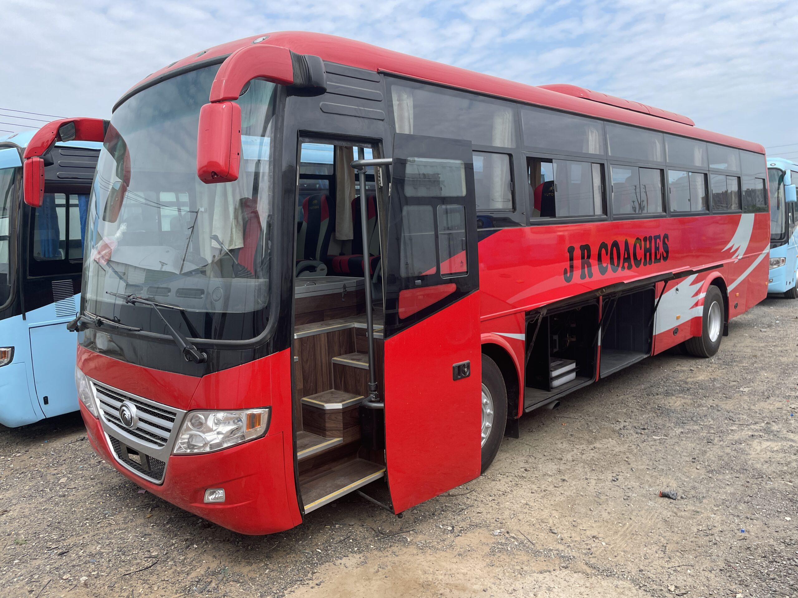 Used Yutong Front Engine Bus Lhd/Rhd Plate Spring Suspension passenger ...