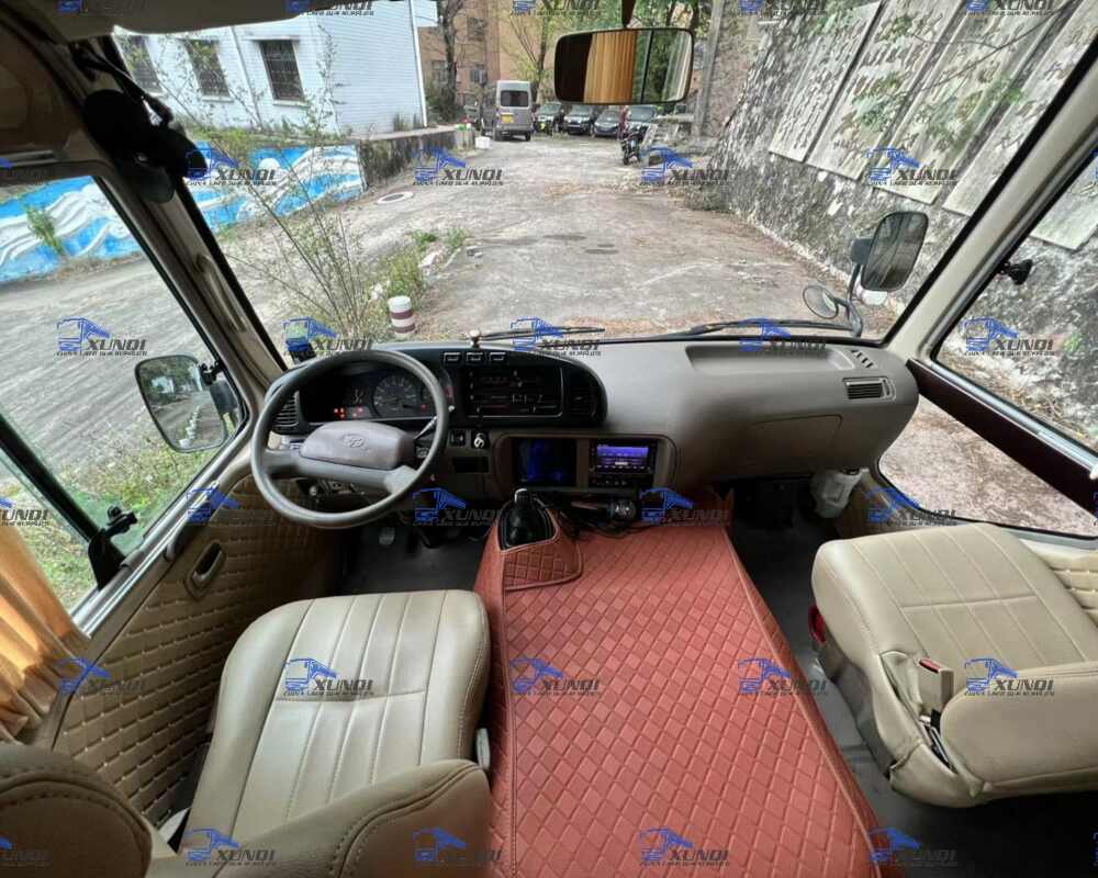 ps103051527-30_seats_used_toyota_coaster_bus_hiace_bus_with_diesel_engine (1)