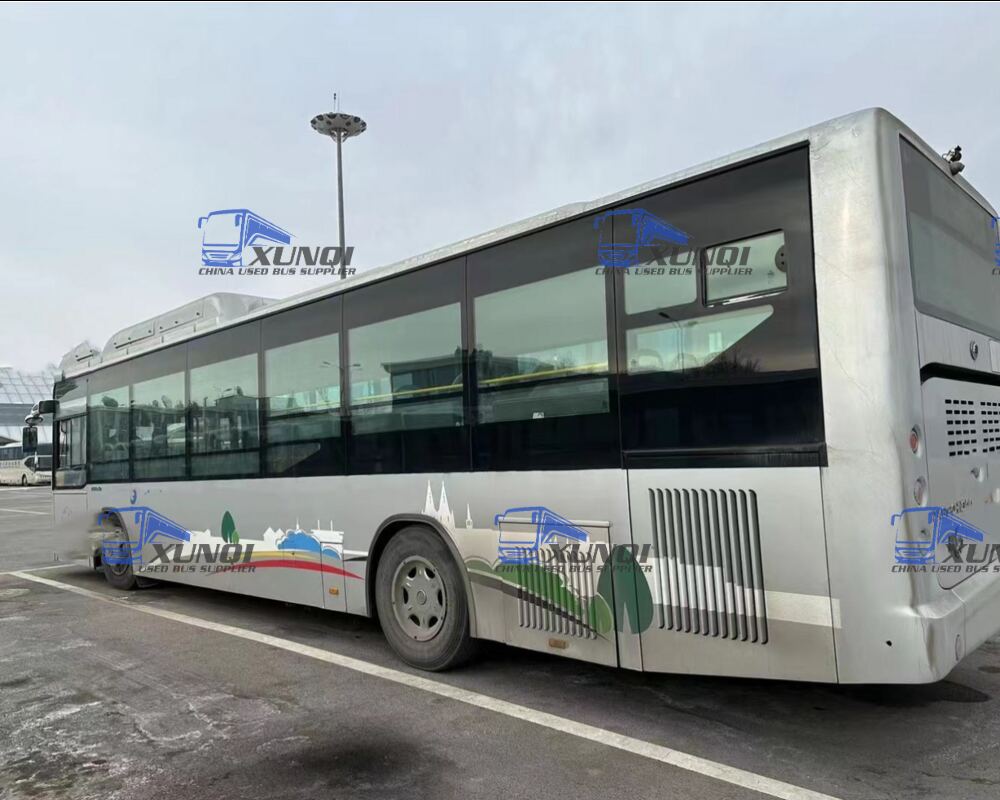 CNG Used City Bus Yutong Electric ＆ CNG Hybrid 23 Seats 77 Passengers Bus (3)