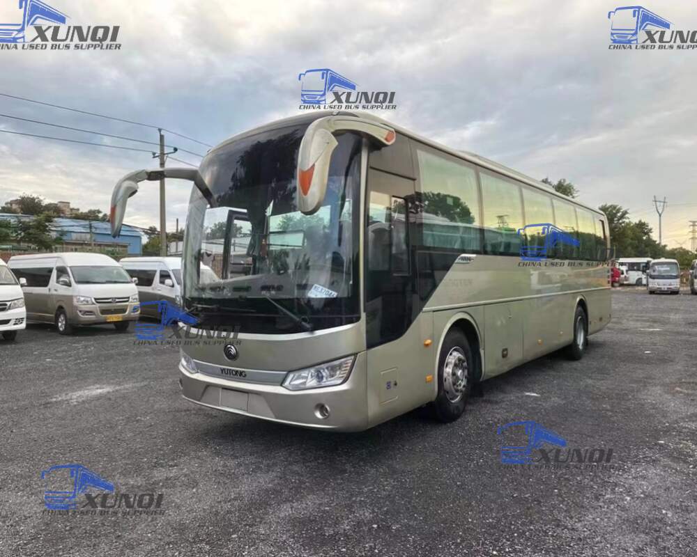 pl159658116-used_bus_for_sale_49_seats_leaf_spring_2016_year_middle_door_yutong_zk6115