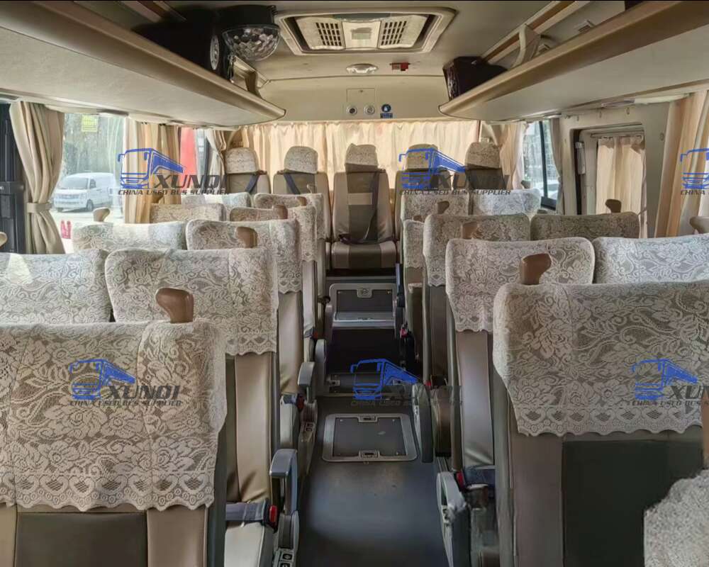 34 Seats 8.5 meters long Used YUTONG Buses zk6818 2019 Year Weichai 6-cylinder engine (2)