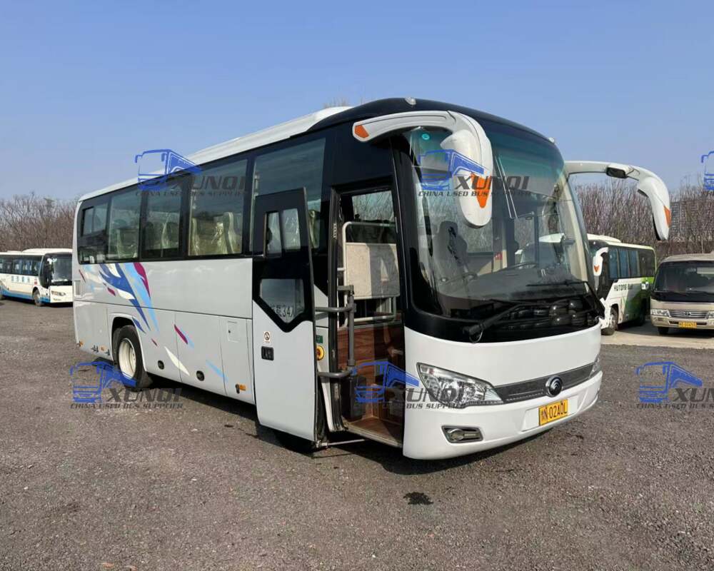 34 Seats 8.5 meters long Used YUTONG Buses zk6818 2019 Year Weichai 6-cylinder engine (2)