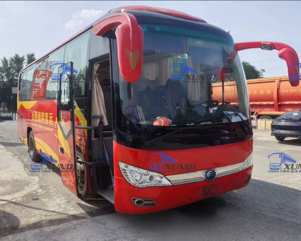 34 Seats 8.5 meters long Used YUTONG Buses zk6818 2019 Year Weichai 6-cylinder engine (6)