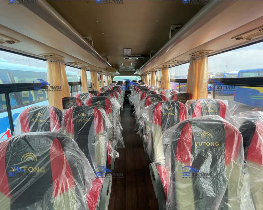 Used Yutong Front Engine Bus F11 right hand drive  Spring Suspension Passenger Bus 64 Seats Zk6112d (12)