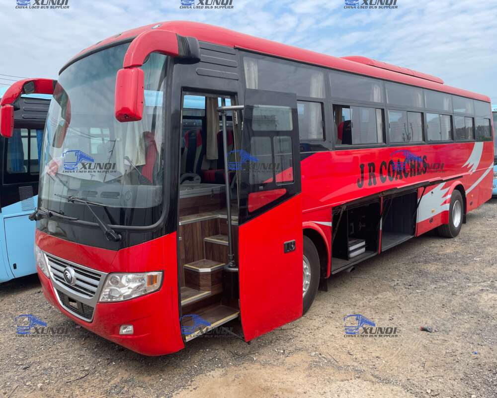 Used Yutong Front Engine Bus F11 right hand drive  Spring Suspension Passenger Bus 64 Seats Zk6112d (5)