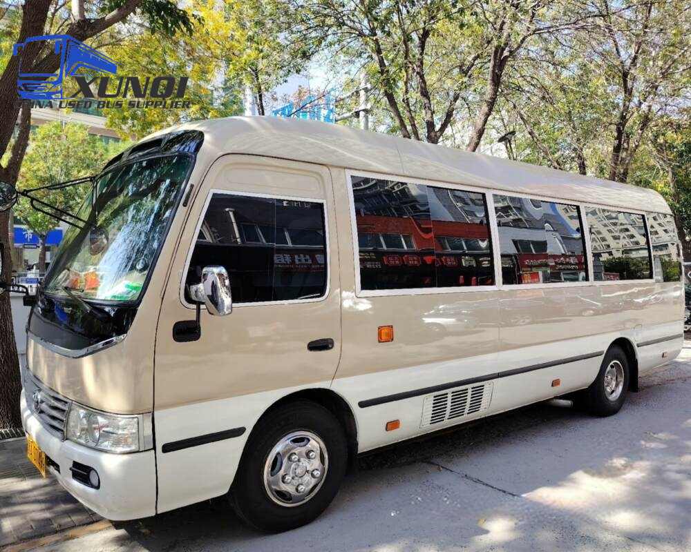 sed-Toyota-coaster-Hino engine Four cylinder diesel engine 29 seat