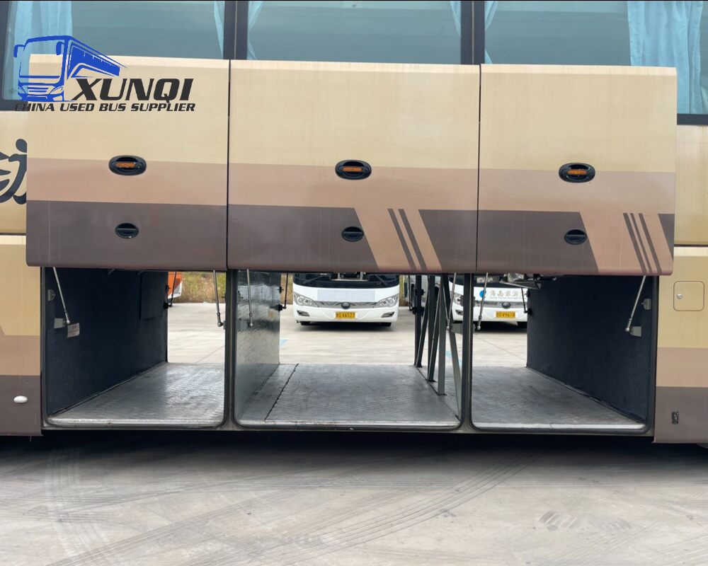 Kinglong bus XMQ6125 coach bus 50 seats Weichai engine