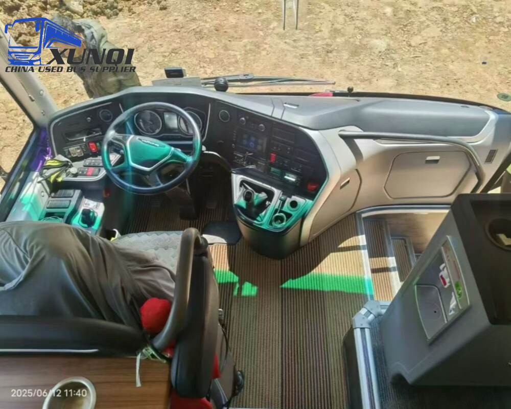 38 Seats 9 meters long Used YUTONG Buses zk6906