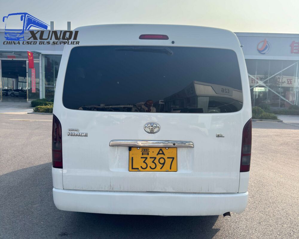 TOYOTA HIACE 9 Seats mini bus for sale petrol manual transmission 2020 model excellent condition low price