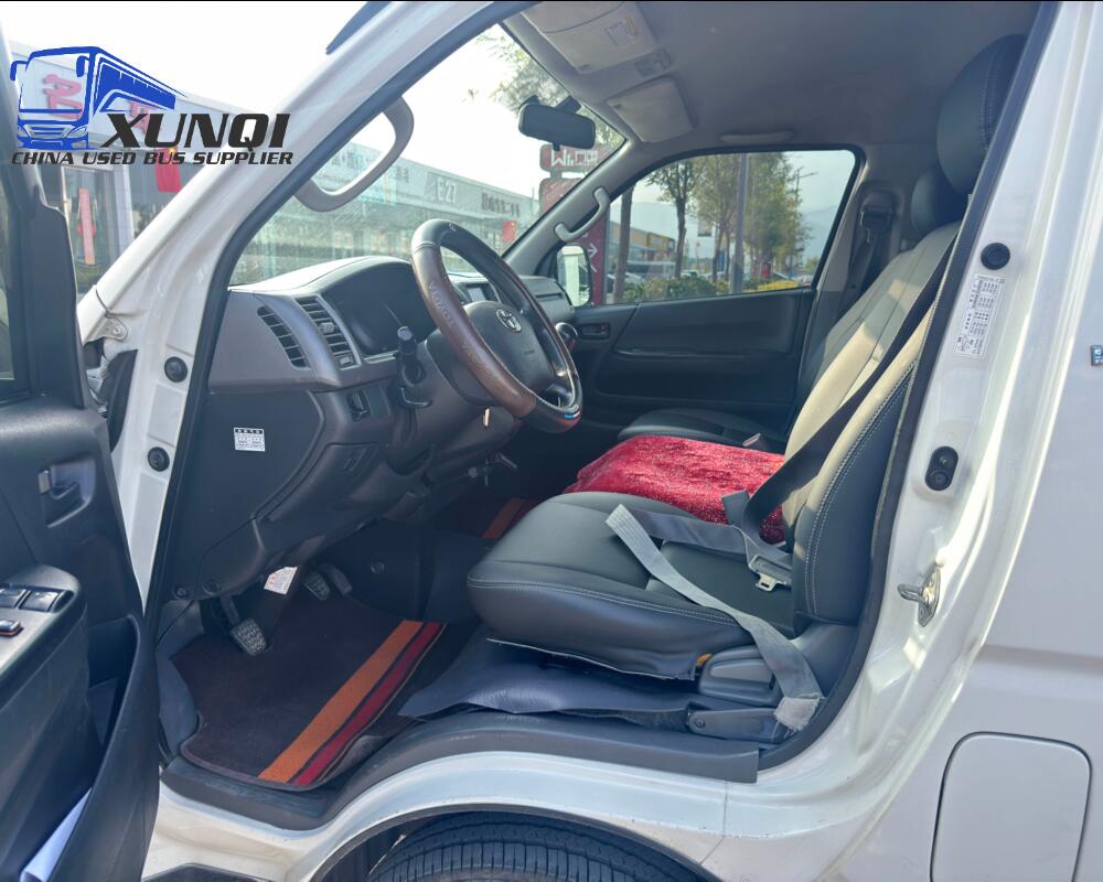 TOYOTA HIACE 9 Seats mini bus for sale petrol manual transmission 2020 model excellent condition low price