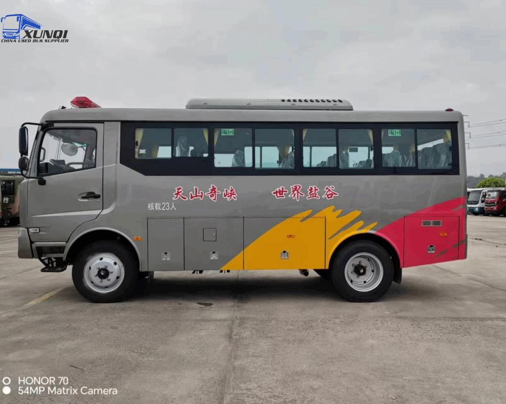 Dongfeng brand new 4x4 4WD 23 Seats 7 meters long mini bus