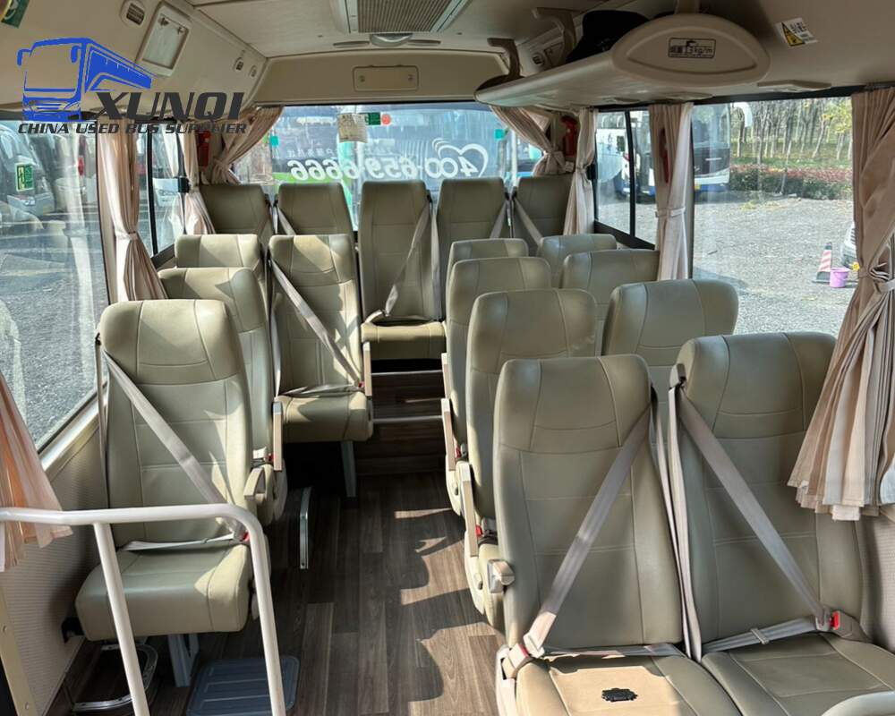 Used YUTONG bus zk6609 19 Seats mini bus 6 meters long 2021 Year yuchai 4-cylinder engine
