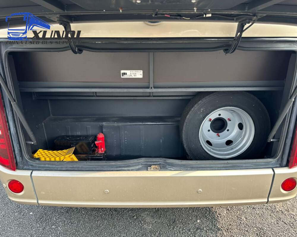 Used YUTONG bus zk6609 19 Seats mini bus 6 meters long 2021 Year yuchai 4-cylinder engine