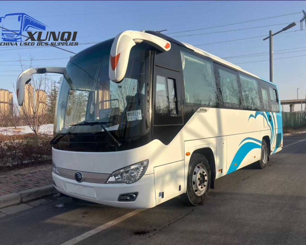 Used YUTONG bus zk6876 36 Seats mini bus 9 meters long 2021 Year weichai 6-cylinder engine (1)