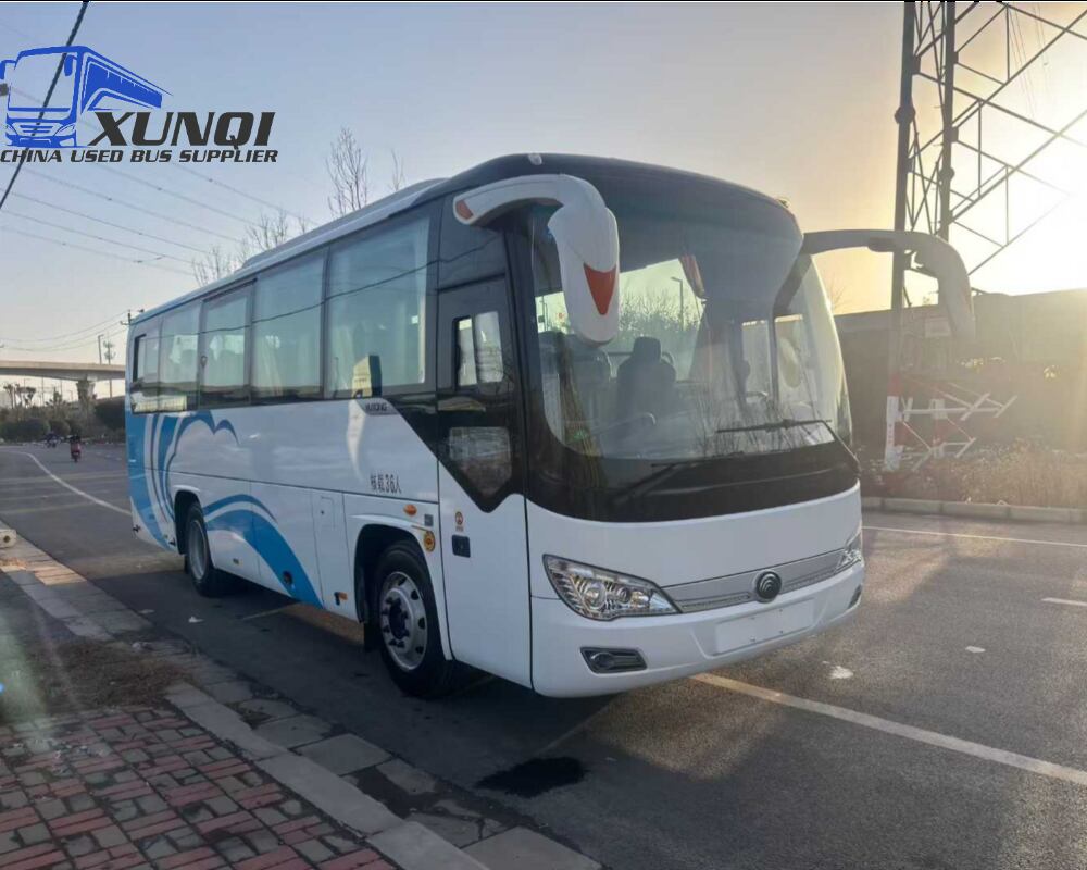 Used YUTONG bus zk6876 36 Seats mini bus 9 meters long 2021 Year weichai 6-cylinder engine (1)