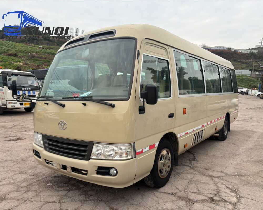 used  Toyota coaster bus Hino engine Four cylinder diesel engine 29 seats 2019 year (3)