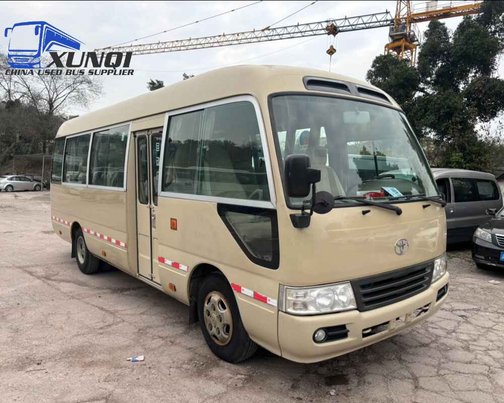 used  Toyota coaster bus Hino engine Four cylinder diesel engine 29 seats 2019 year  (3)