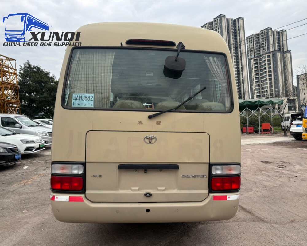 used  Toyota coaster bus Hino engine Four cylinder diesel engine 29 seats 2019 year  (3)