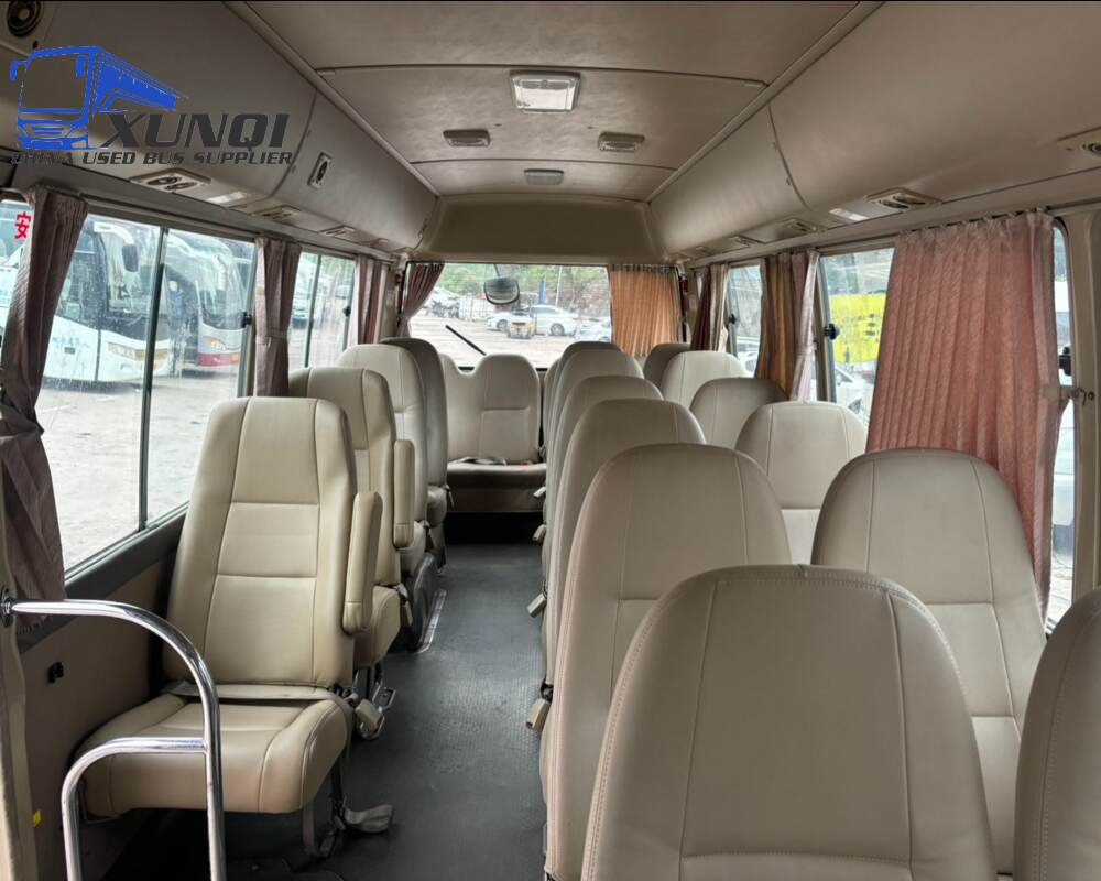 used  Toyota coaster bus Hino engine Four cylinder diesel engine 29 seats 2019 year (3)