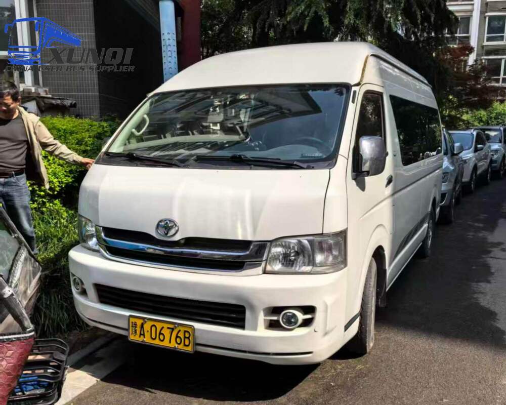 Used TOYOTA HIACE bus 13 Seats mini bus for sale petrol manual transmission 2020 model excellent condition low price
