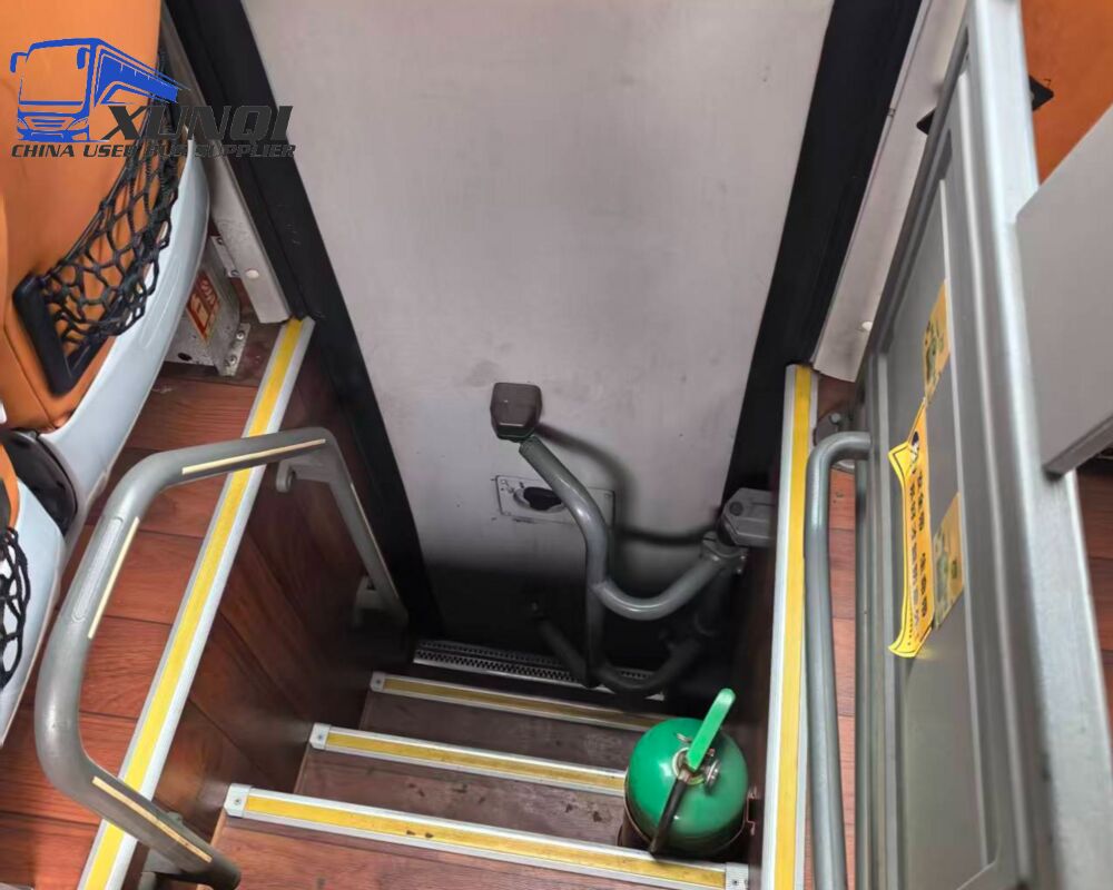 Used Aisastar diesel bus 49 Seats 12 meters long 2019 Year weichai 375hp engine