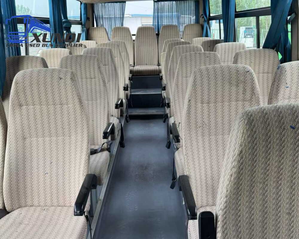 Used Yutong CNG bus 30 Seats 8 meters long 2018 Year
