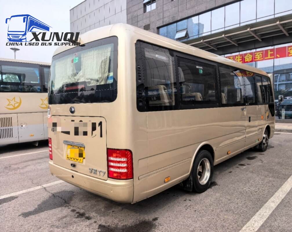 Used YUTONG mini bus T7 25 Seats mini bus 7 meters long 2021 Year yuchai 4-cylinder Diesel engine