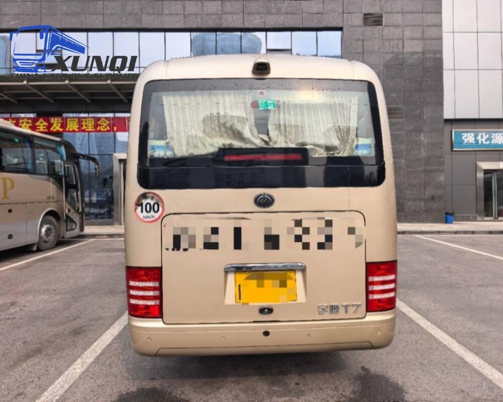 Used YUTONG mini bus T7 25 Seats mini bus 7 meters long 2021 Year yuchai 4-cylinder Diesel engine