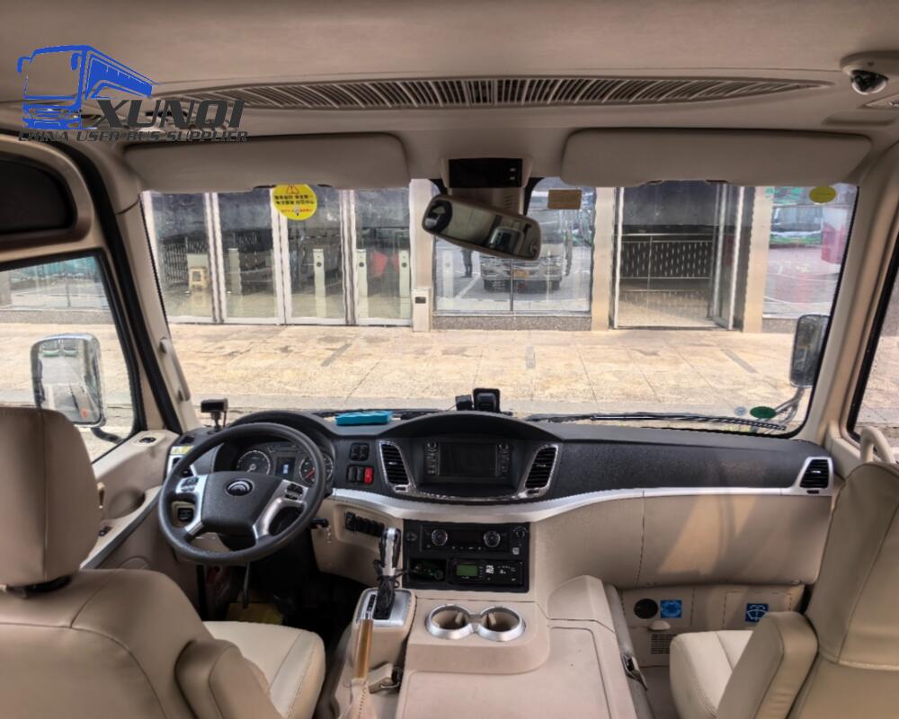 Used YUTONG mini bus T7 25 Seats mini bus 7 meters long 2021 Year yuchai 4-cylinder Diesel engine