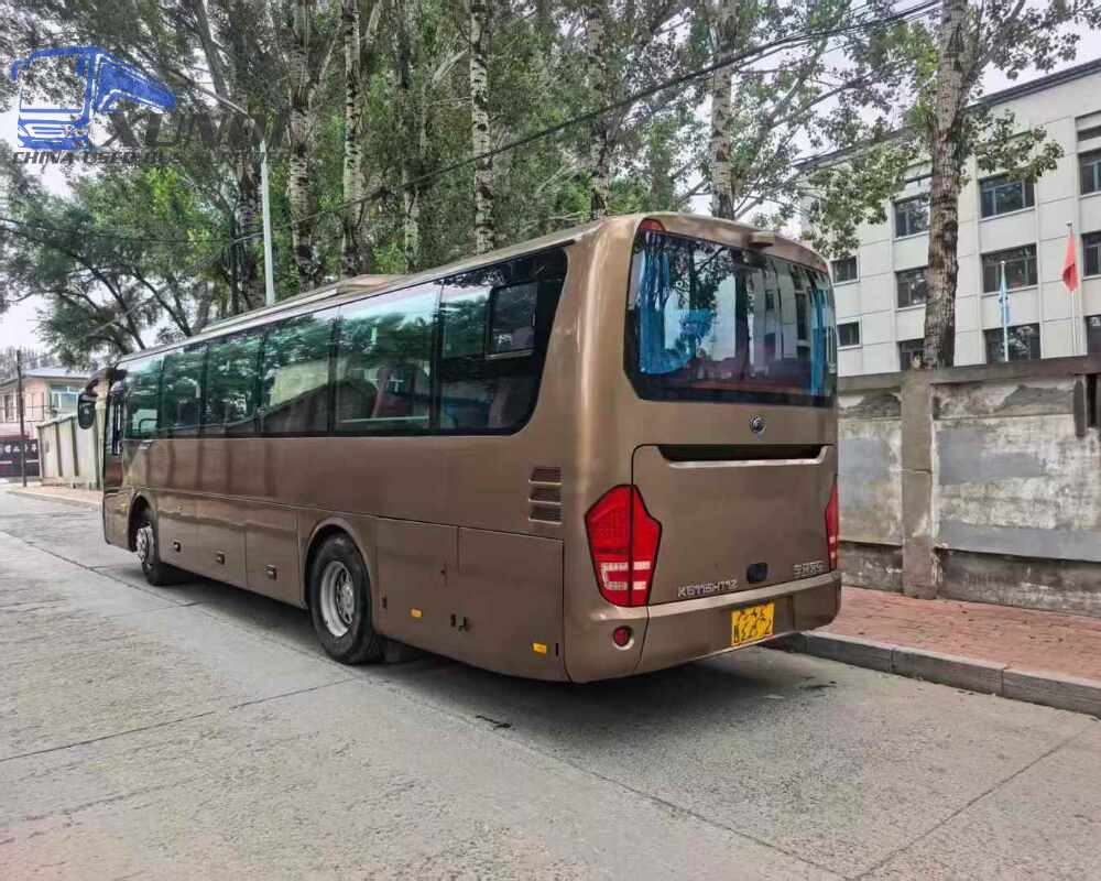 Used Yutong bus ZK6115 47 Seats 2016 Year 11 meters long China bus yuchai 6-cylinder diesel engine