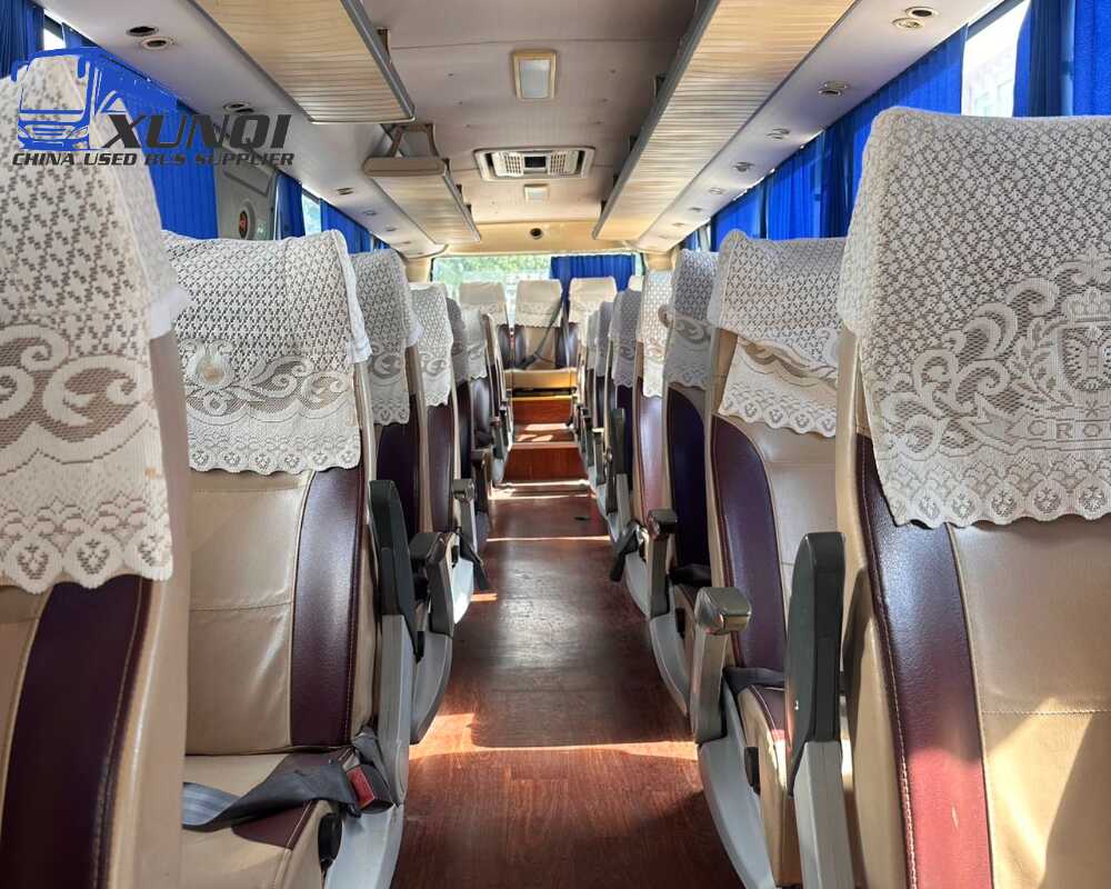 Used Golden Dragon bus XML6112 50 Seats 2018 Year 11 Seters long China bus weichai 6-cylinder diesel engine