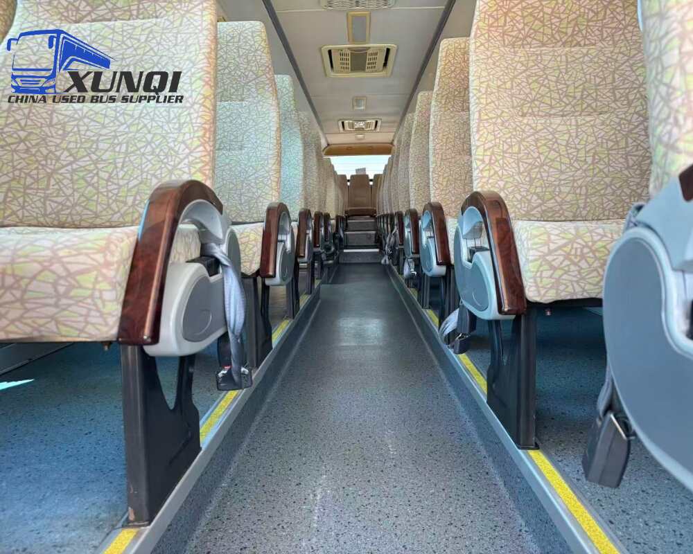 Used Golden Dragon bus XML6127 53 Seats 2013 Year 12 Seters long China bus yuchai 6-cylinder diesel engine