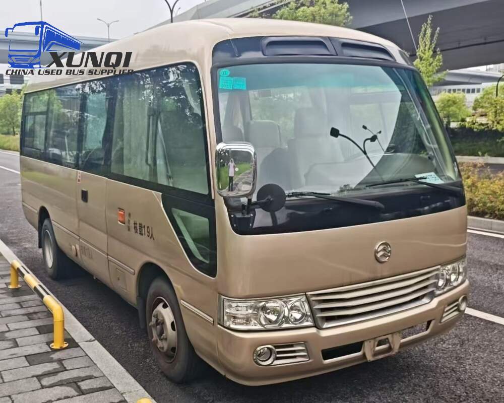 Used Golden Dragon bus XML6601 19 Seats 2021 Year 6 Seters long China bus yuchai 4-cylinder diesel engine