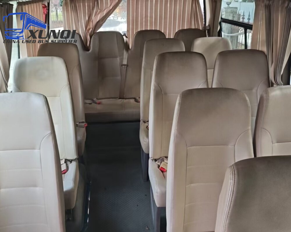 Used Golden Dragon bus XML6601 19 Seats 2021 Year 6 Seters long China bus yuchai 4-cylinder diesel engine