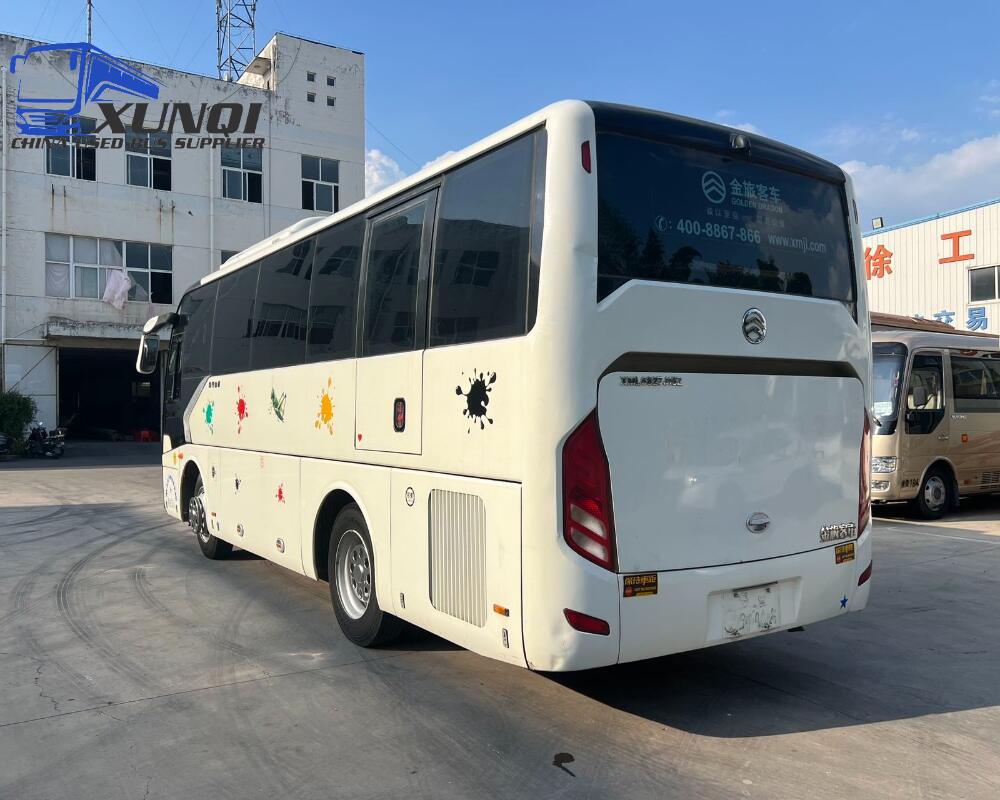 Used Golden Dragon bus XML6827 34 Seats 2018 Year 8 Seters long China bus yuchai 4-cylinder diesel engine