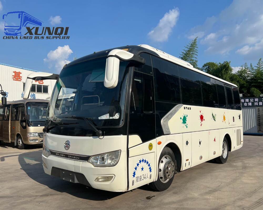 Used Golden Dragon bus XML6827 34 Seats 2018 Year 8 Seters long China bus yuchai 4-cylinder diesel engine