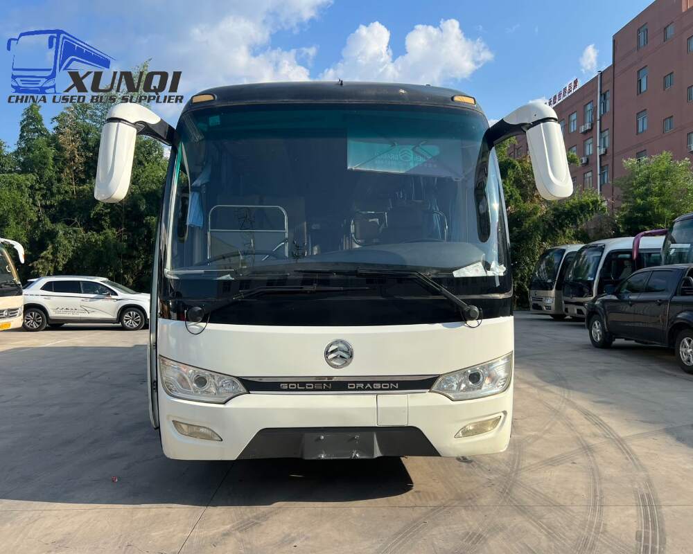 Used Golden Dragon bus XML6827 34 Seats 2018 Year 8 Seters long China bus yuchai 4-cylinder diesel engine