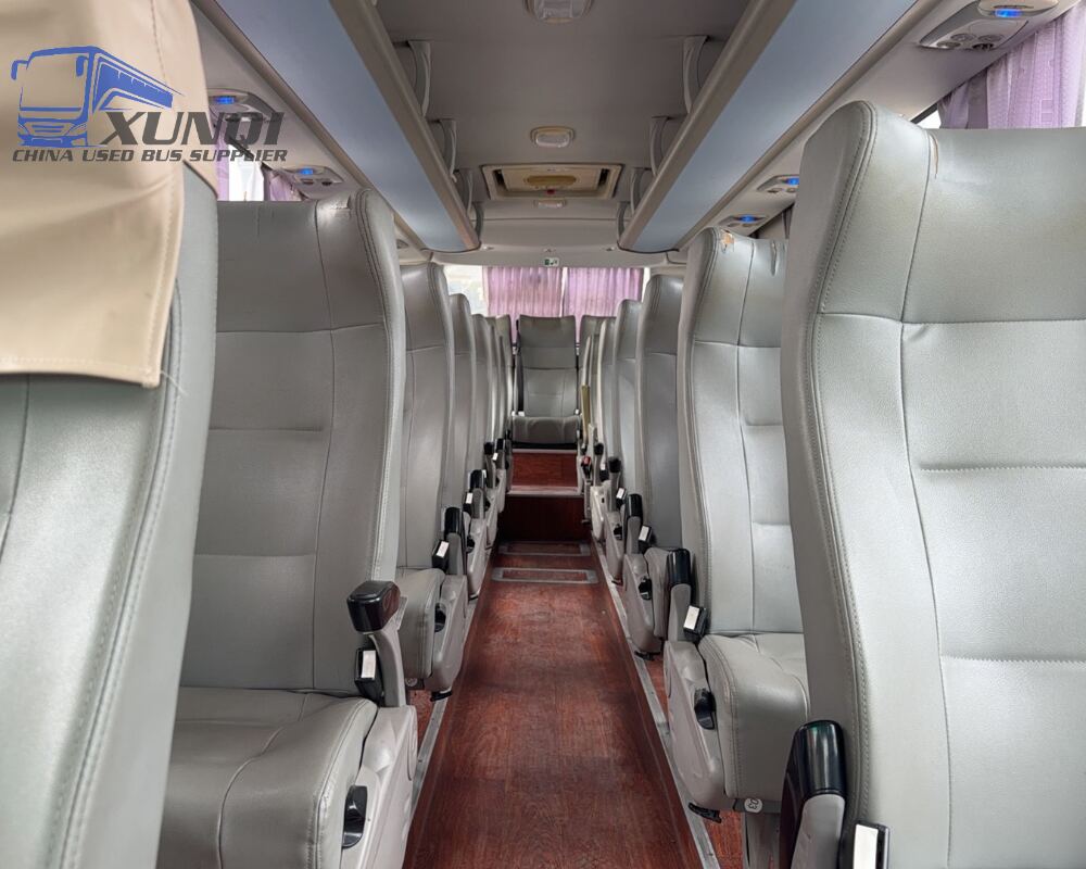 Used Haige bus KLQ6902 34 Seats 2017 Year 9 meters long China bus yuchai 6-cylinder diesel engine