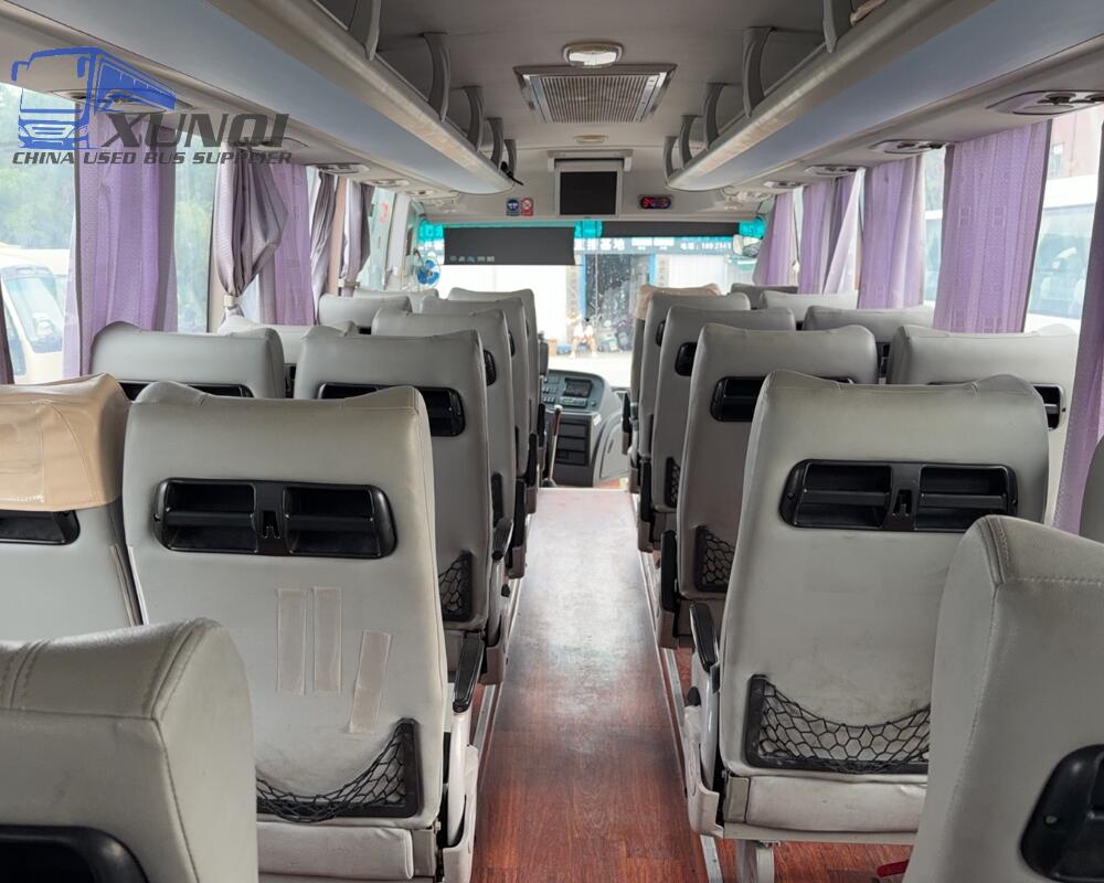 Used Haige bus KLQ6902 34 Seats 2017 Year 9 meters long China bus yuchai 6-cylinder diesel engine