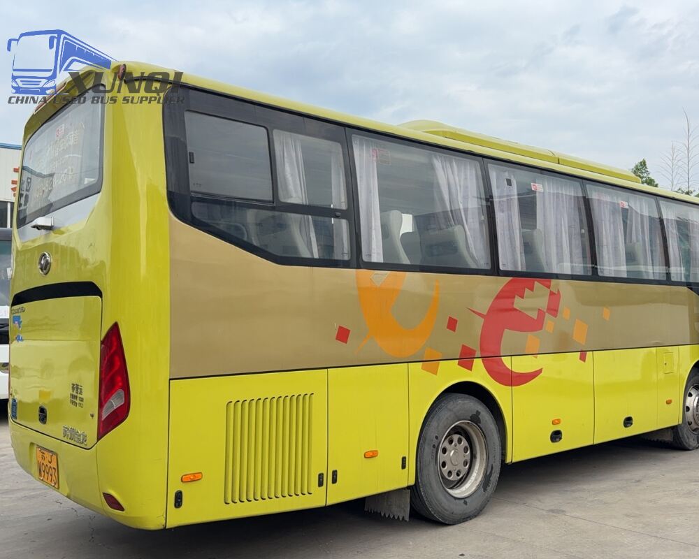 Used Haige bus KLQ6902 34 Seats 2017 Year 9 meters long China bus yuchai 6-cylinder diesel engine