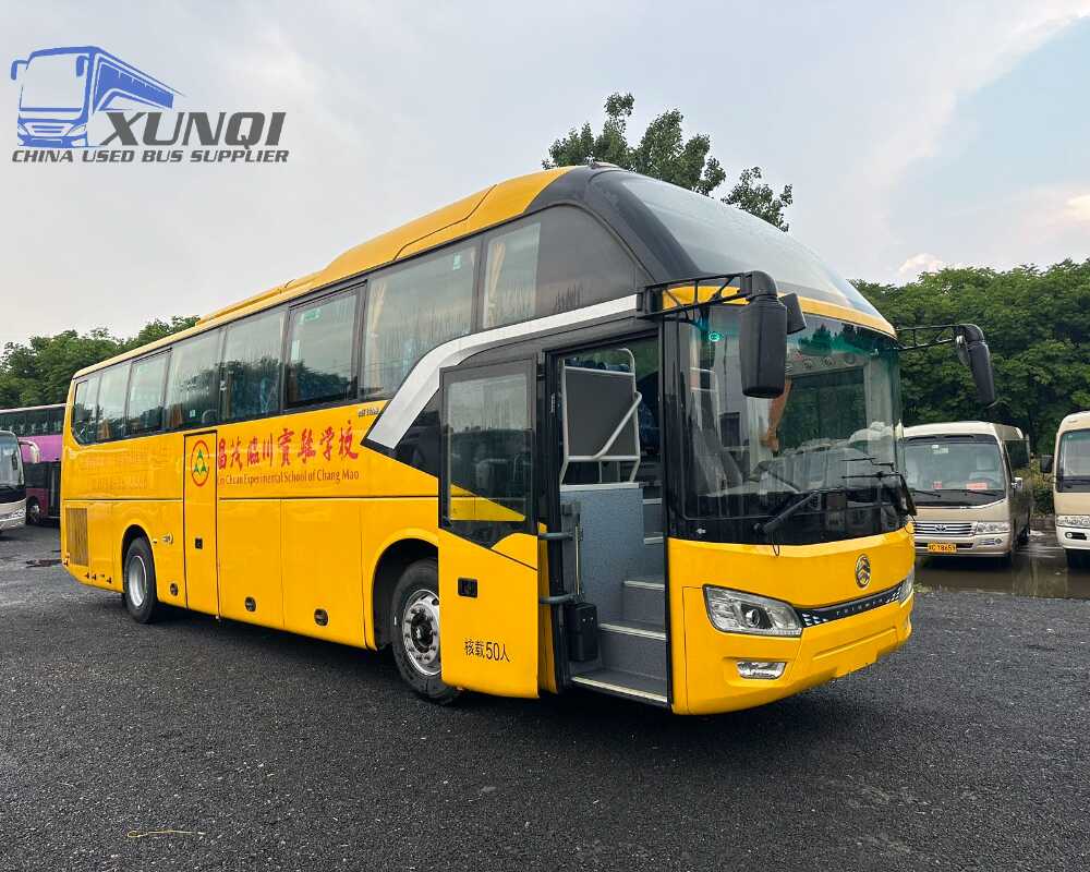 Used Jinlv bus XML6122 50 Seats 2019 Year 12 meters long China bus yuchai 6-cylinder diesel engine