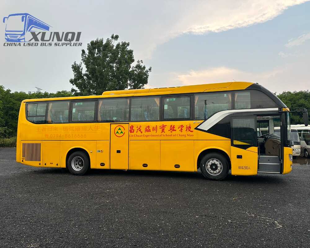 Used Jinlv bus XML6122 50 Seats 2019 Year 12 meters long China bus yuchai 6-cylinder diesel engine