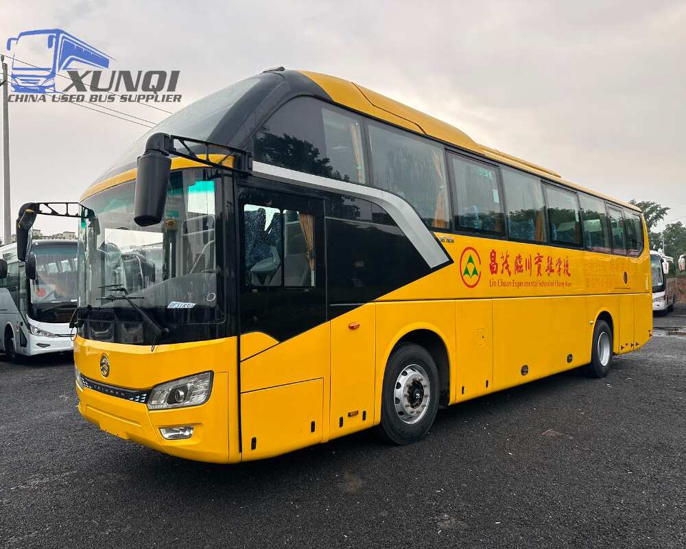 Used Jinlv bus XML6122 50 Seats 2019 Year 12 meters long China bus yuchai 6-cylinder diesel engine