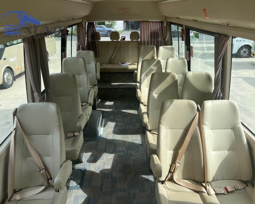 Used Jinlv bus XML6729 19 Seats 2021 Year 7 meters long China bus weichai 4-cylinder diesel engine