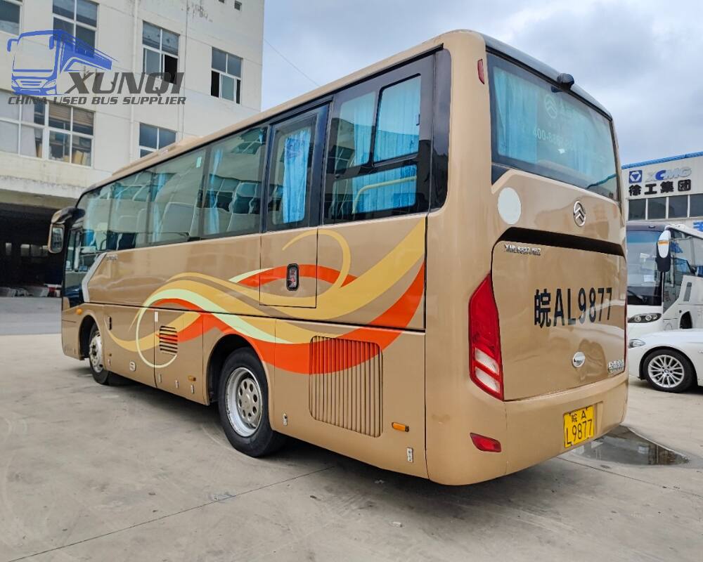 Used Jinlv bus XML6827 34 Seats 2016 Year 8 meters long China bus yuchai 4-cylinder diesel engine