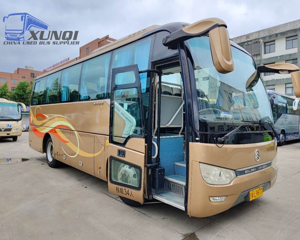Used Jinlv bus XML6827 34 Seats 2016 Year 8 meters long China bus yuchai 4-cylinder diesel engine