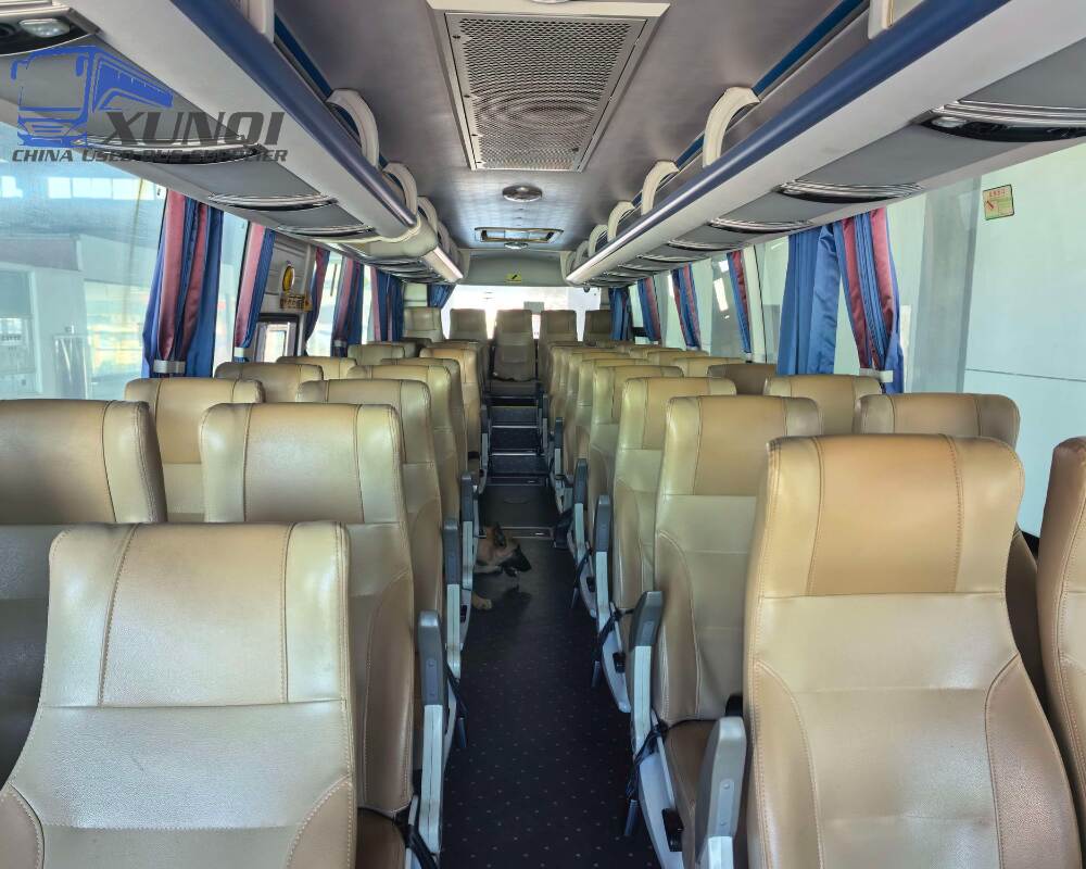 Used Kinglong bus XMQ6101 45 Seats 2016 Year 10 meters long China bus yuchai 6-cylinder diesel engine