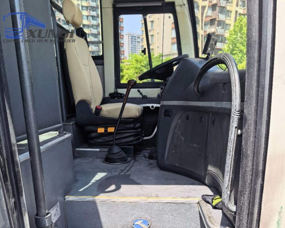 Used Kinglong bus XMQ6110 46 Seats 2017 Year 11 meters long China bus yuchai 6-cylinder diesel engine