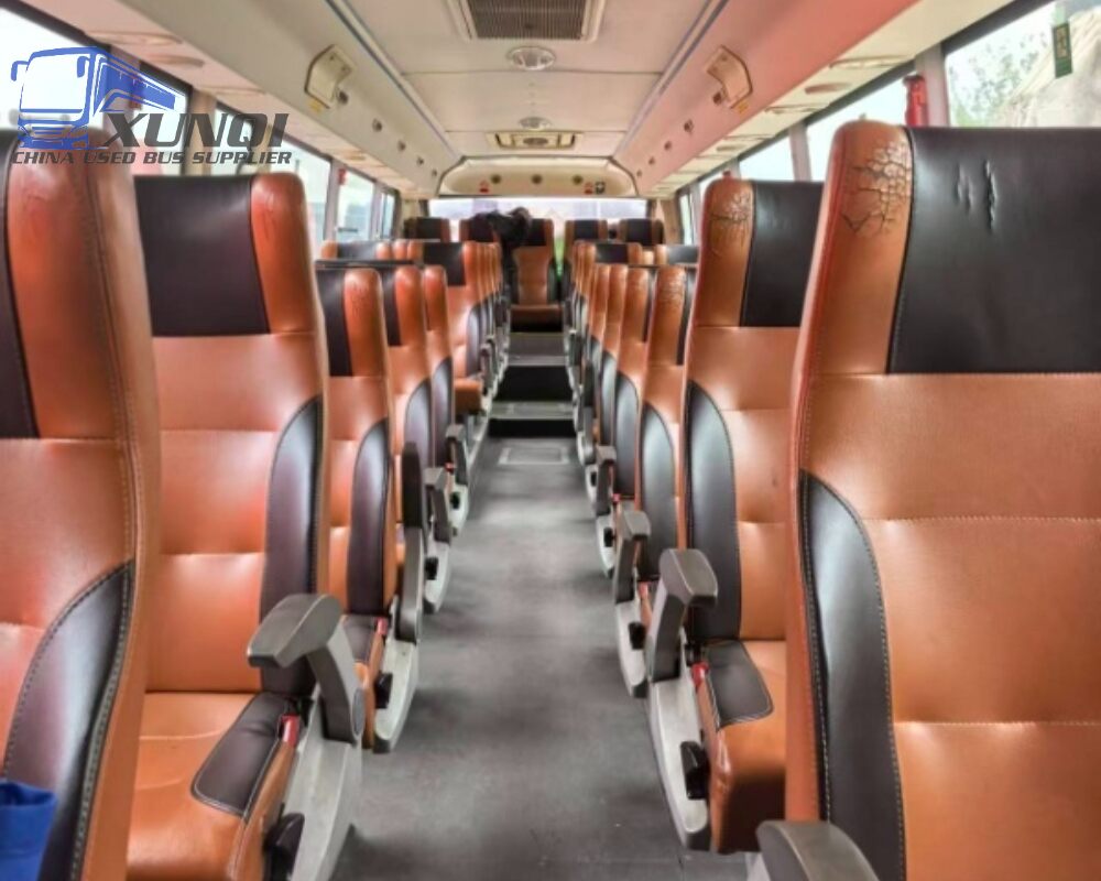 Used Kinglong bus XMQ6110 46 Seats 2017 Year 11 meters long China bus yuchai 6-cylinder diesel engine