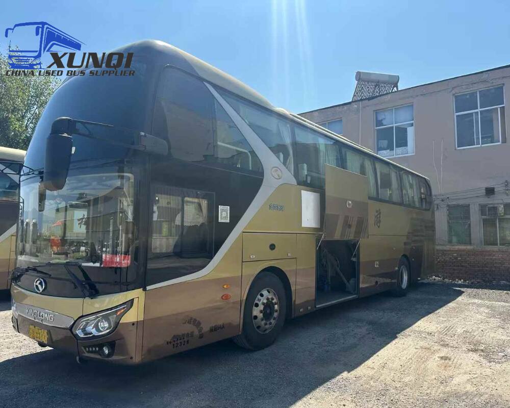 Used Kinglong bus XMQ6119 54 Seats 2017 Year 11 Seters long China bus weichai 6-cylinder diesel engine